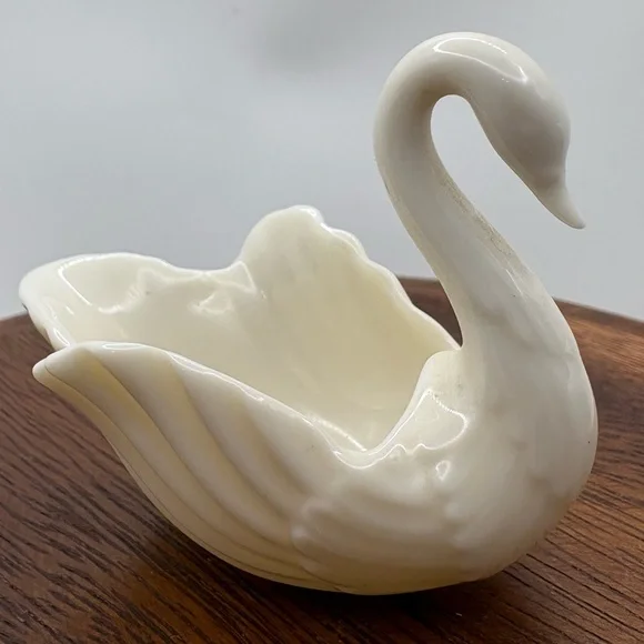 VTG Lenox “To The Bride!” Swan Salt Server/ Small Trinket Holder - Picture 3 of 9